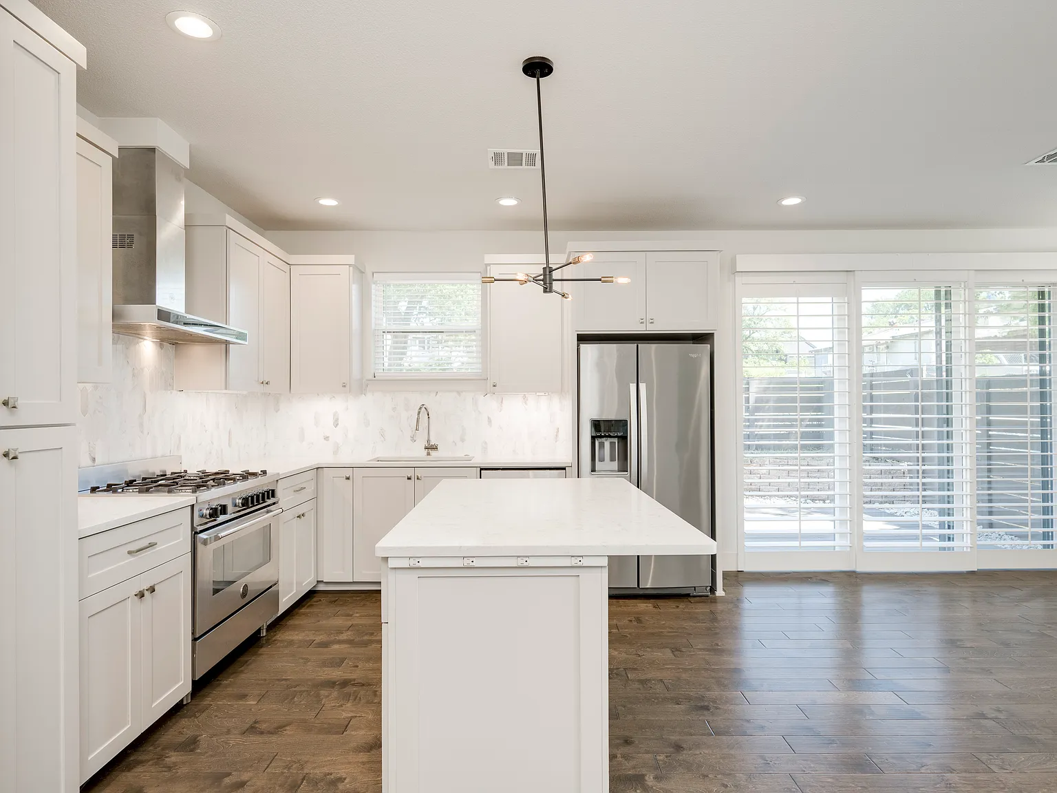 3 bed, 1346 sqft, $3,200 — Photo 4