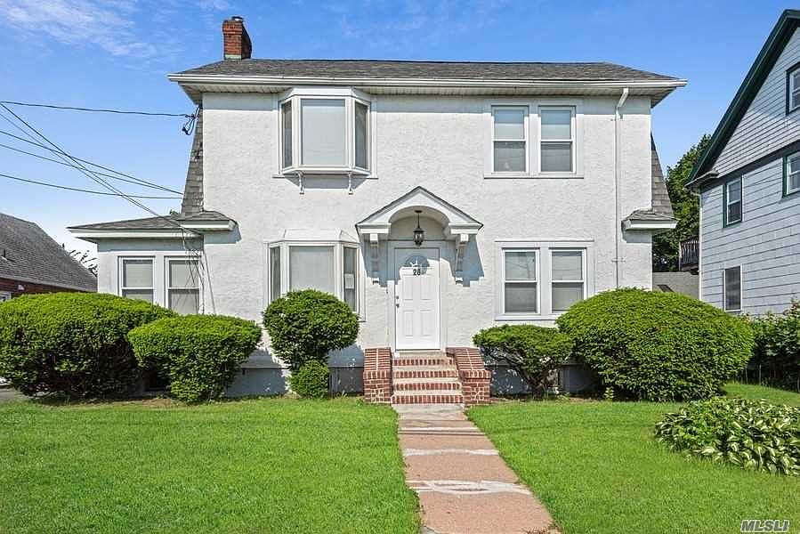1st image of 26 Maplewood St