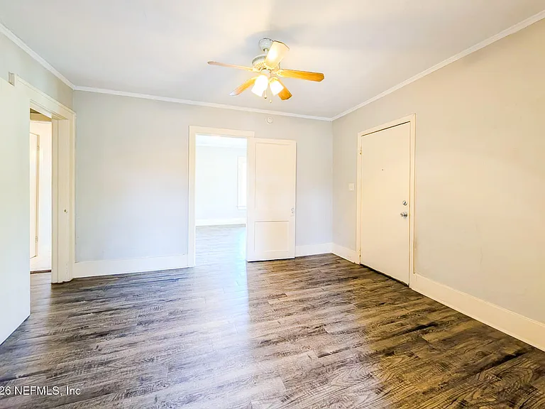 2022 Dellwood Ave #2 — Photo 3
