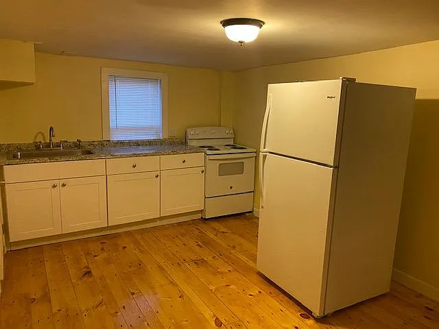2 bed, $1,975 — Photo 4