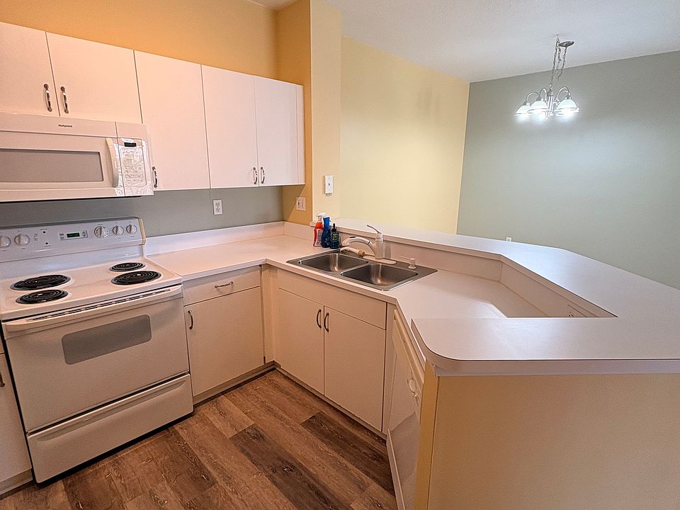 1st image of 520 Florida Club Blvd APT 307