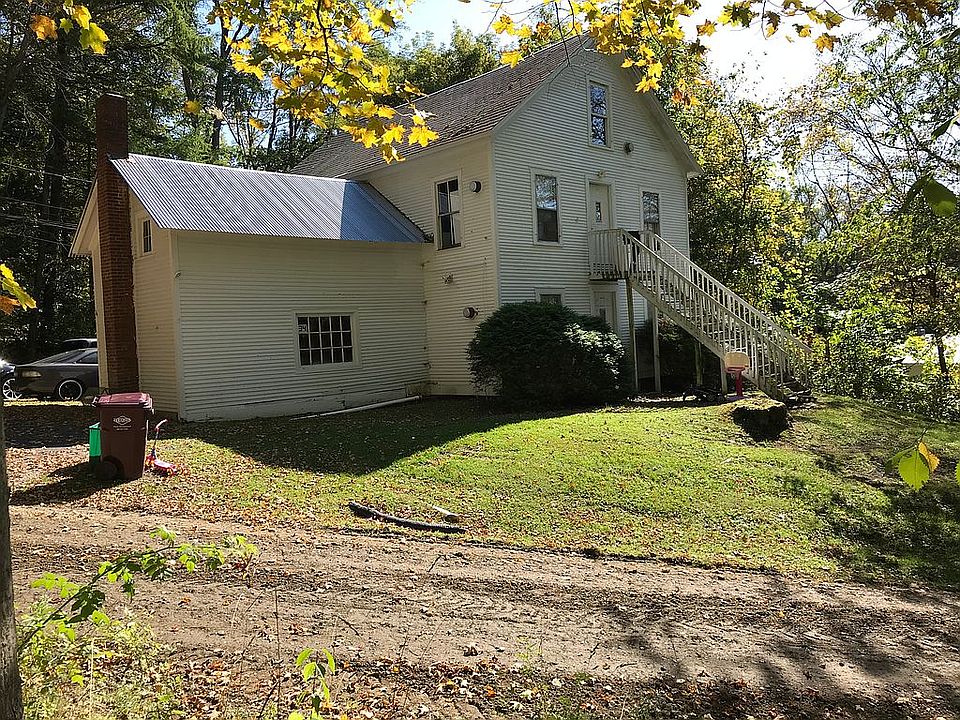 2nd image of 34 Bannister Hill Rd