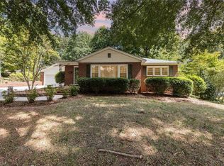 816 Elm St, Eden, NC 27288