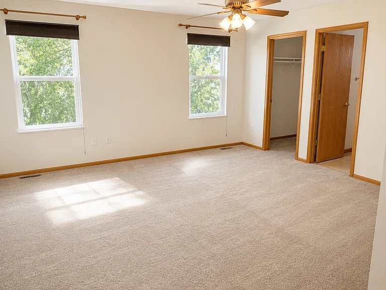 1818 Elk Springs St — Photo 10
