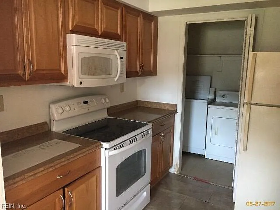 6036 Bradford Drive, #B, Suffolk, VA - 1 — Photo 2