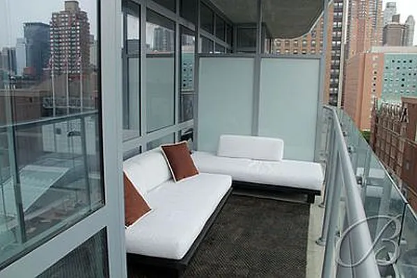 Rented by Bellmarc Realty | media 16