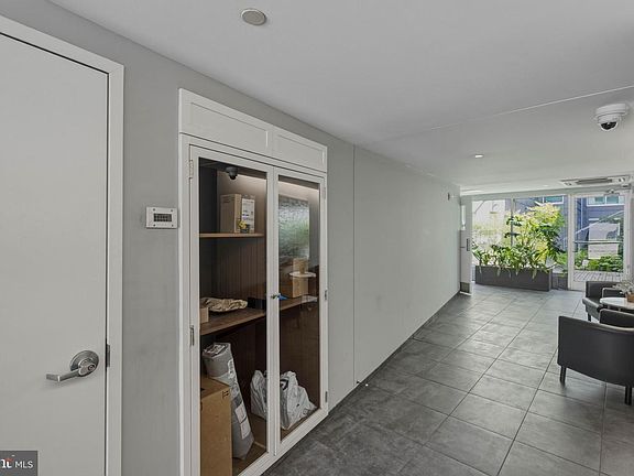 3rd image of 122 New St #30-4C