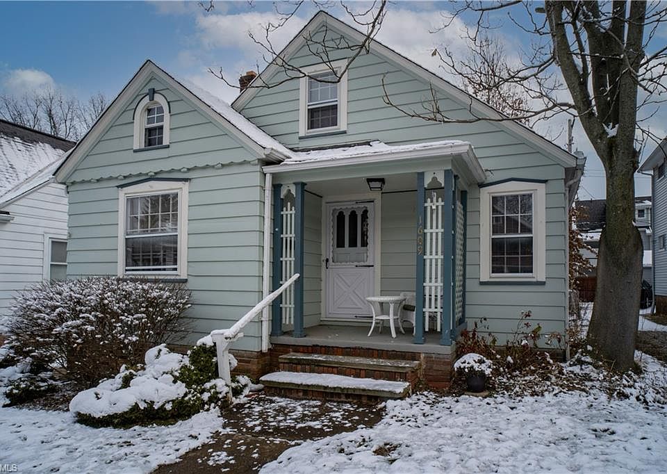 1st image of 1609 Victoria Ave