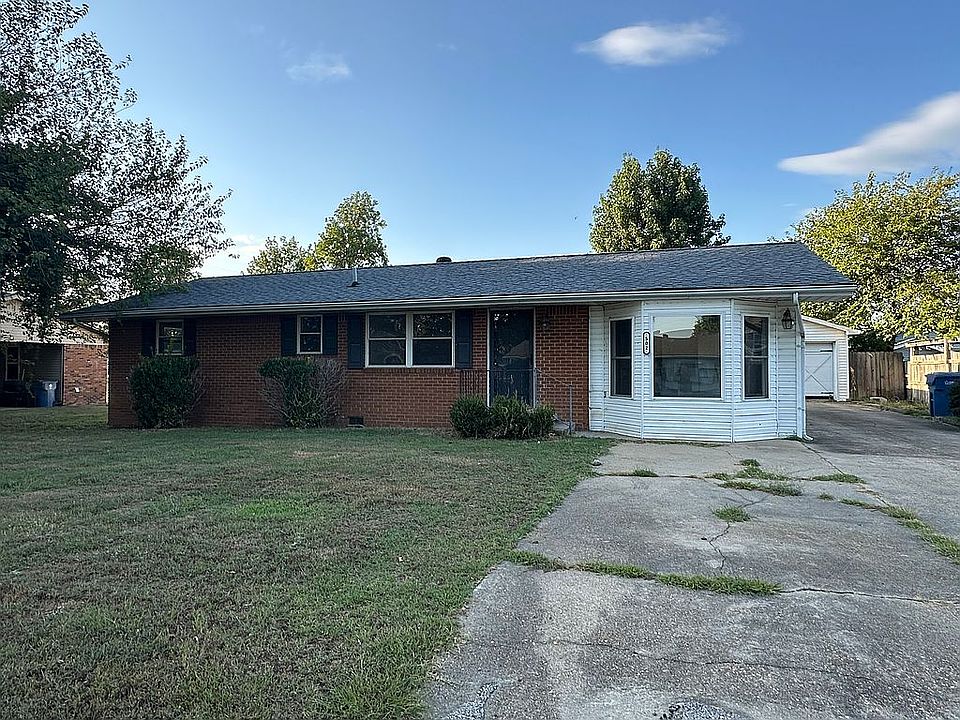 1st image of 502 McDougal Dr