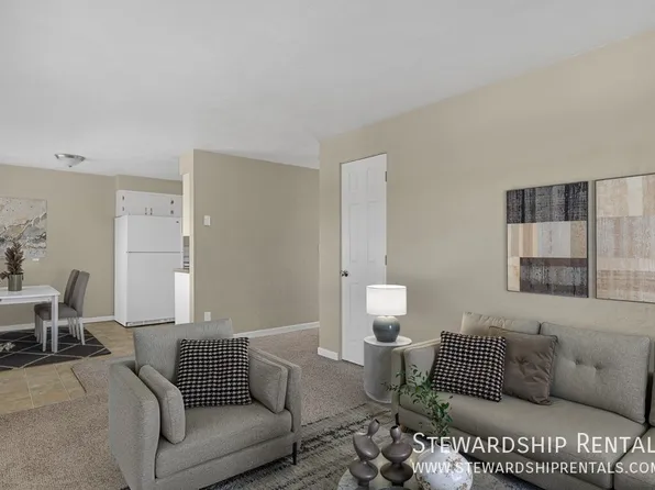 1939 Agate Aly APT 4, Eugene, OR 97403