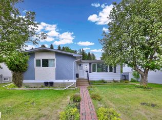144 Cameron Cres, Wetaskiwin, AB T9A3H5