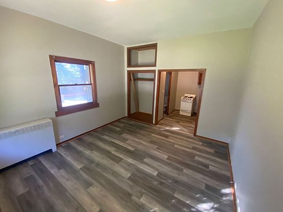 2nd image of 622 Delafield St #5