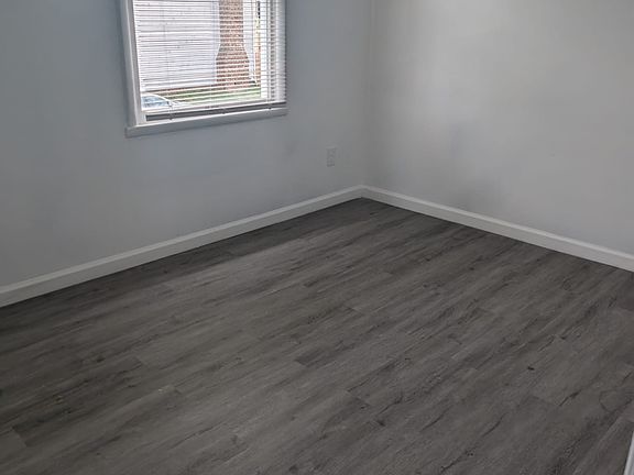 4th image of 7603 Holly Grove Ct