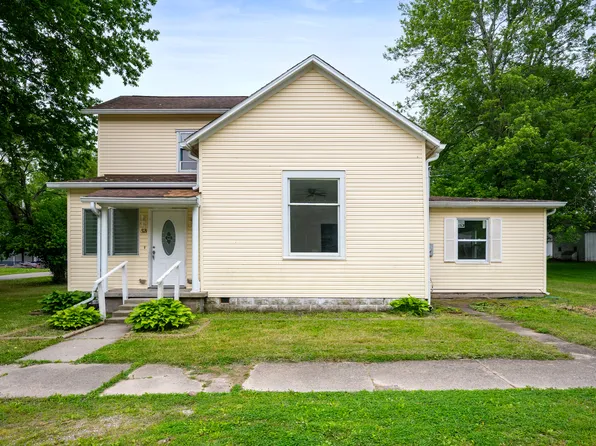 321 W Broad St, Spiceland, IN 47385