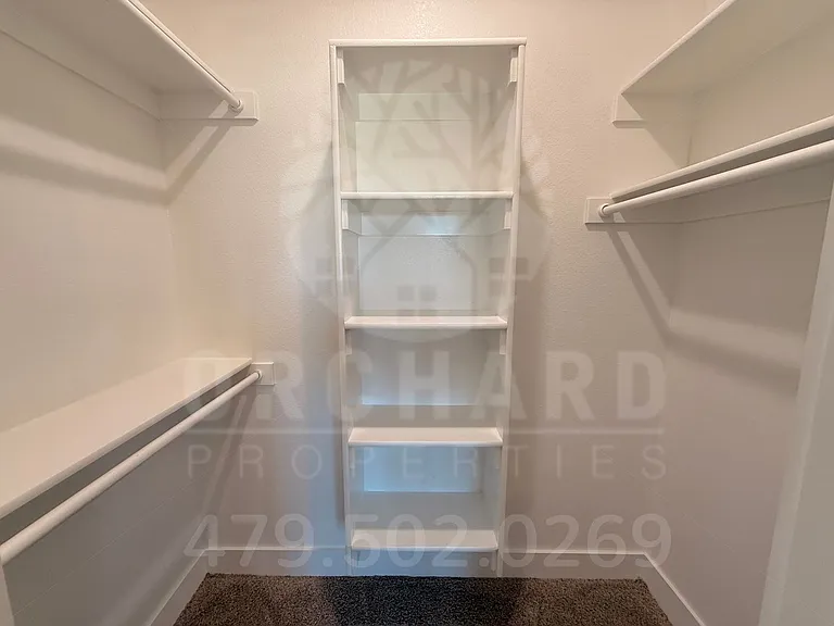3012-3022 N Conway Dr — Photo 14