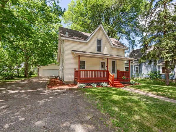720 8th Ave NW, Faribault, MN 55021
