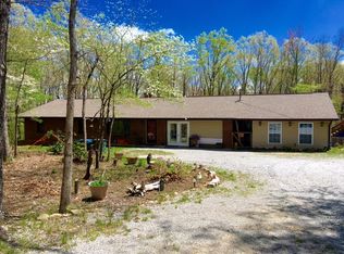 935 Brewer Rd, Crossville, TN 38572