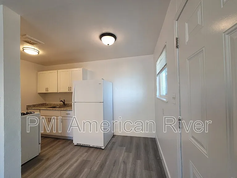 3729 Balsam St #6 — Photo 7
