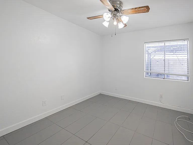 1808 N 32nd St #104 — Photo 17