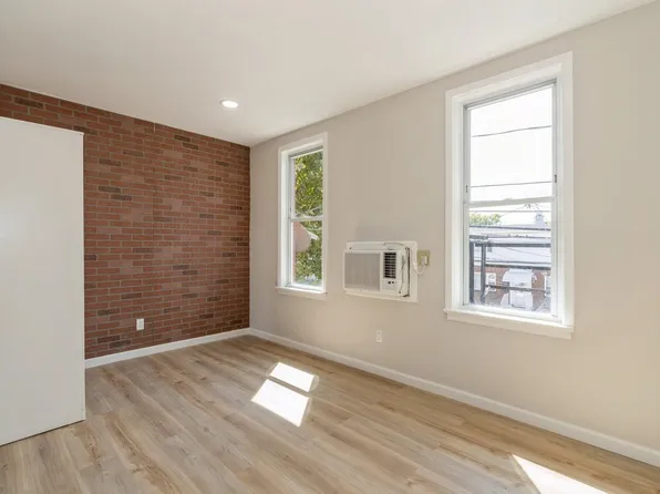 40 Beacon Avenue image 11 of 20