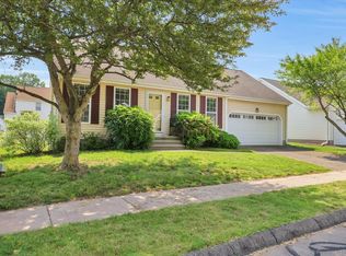 46 Rolling Grn, Middletown, CT 06457