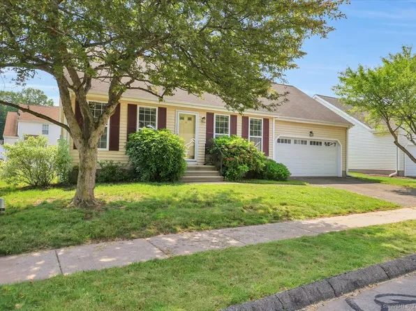 46 Rolling Green, Middletown, CT 06457