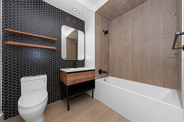 Rented by Nooklyn NYC LLC | media 28