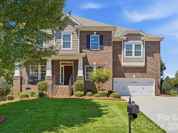 396 Waterlynn Rd, Mooresville, NC 28115