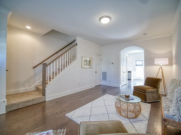 2nd image of 306 W Mill Dr