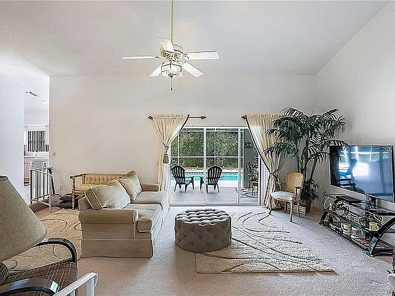 3rd image of 11 Mangrove Ct W
