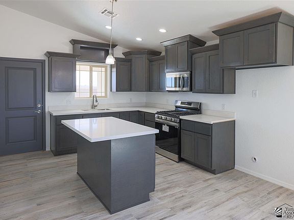 2nd image of 4767 S Los Olivos Dr
