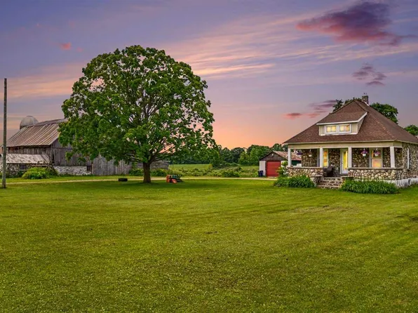 7615 Pleasant Hill Rd, Ellsworth, MI 49729