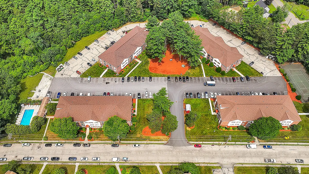 Building Photo - Devonshire Village