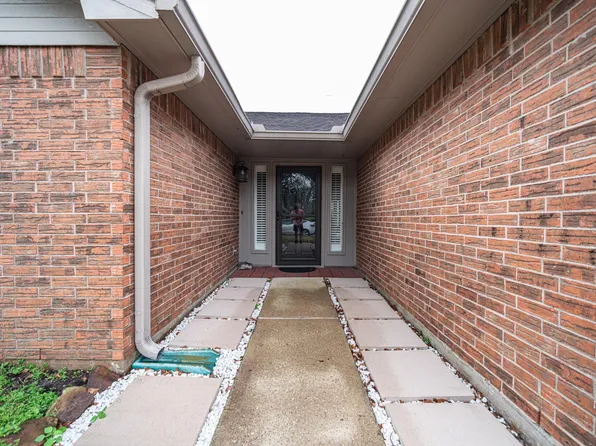 3026 S Peach Hollow Cir, Pearland, TX 77584