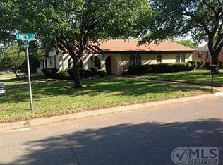 1201 Cindy Ln, Cleburne, TX 76033