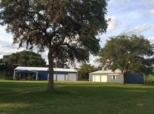 547 Chris Thompson Rd, Victoria, TX 77905