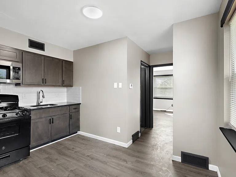 3100 Arsenal St — Photo 1