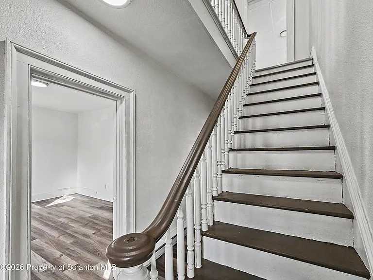 602 Prospect Ave #RIGHT — Photo 2