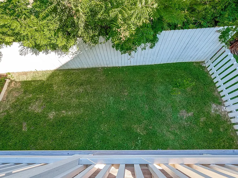 108 Bay Oaks Dr — Photo 43
