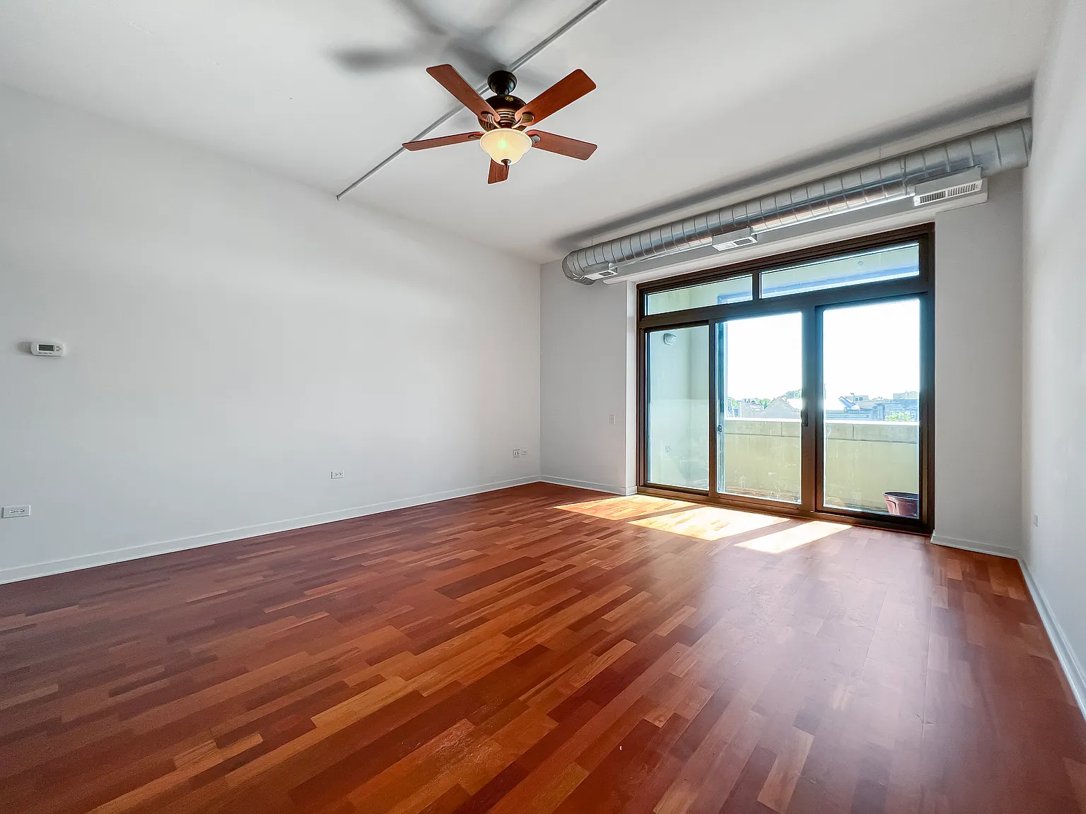 4015 N Milwaukee Ave — Photo 4