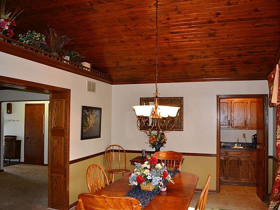 5th image of 4463 W Meadowvale Dr