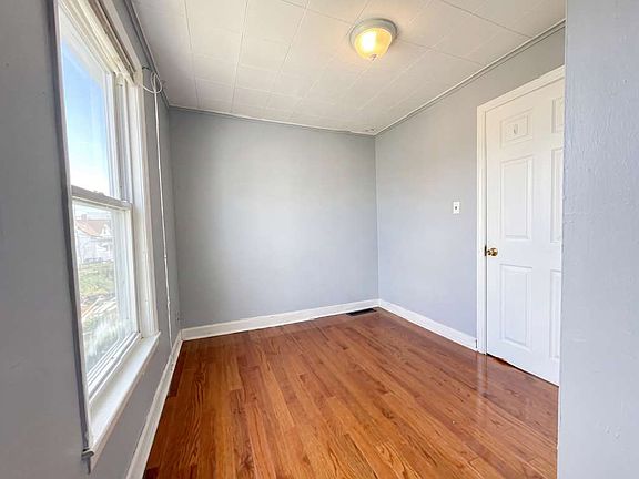 5th image of 85 Glen St #R