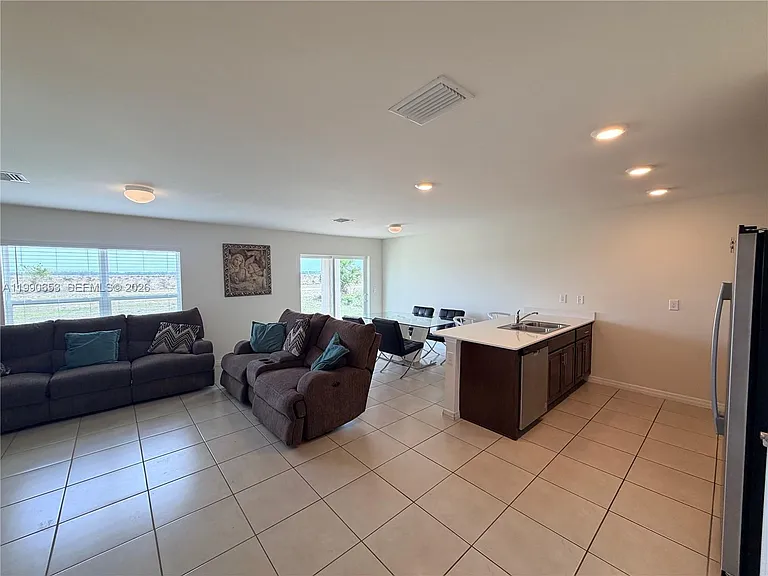 513 Ella Jean Pl — Photo 15
