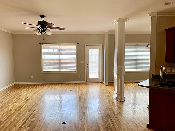 5th image of 2206 Skinner Dr