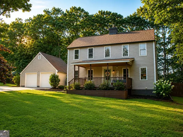 425 Pecan Cir, Forsyth, GA 31029