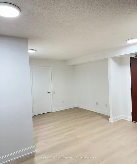 2181 Yonge St #1909 — Photo 16