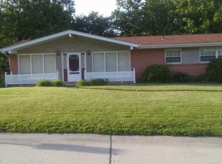 1223 Miremont Dr, Ballwin, MO