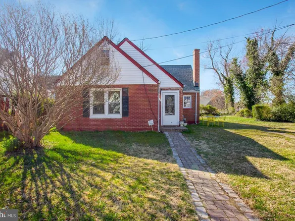 6715 Munsey St, Hyattsville, MD 20784