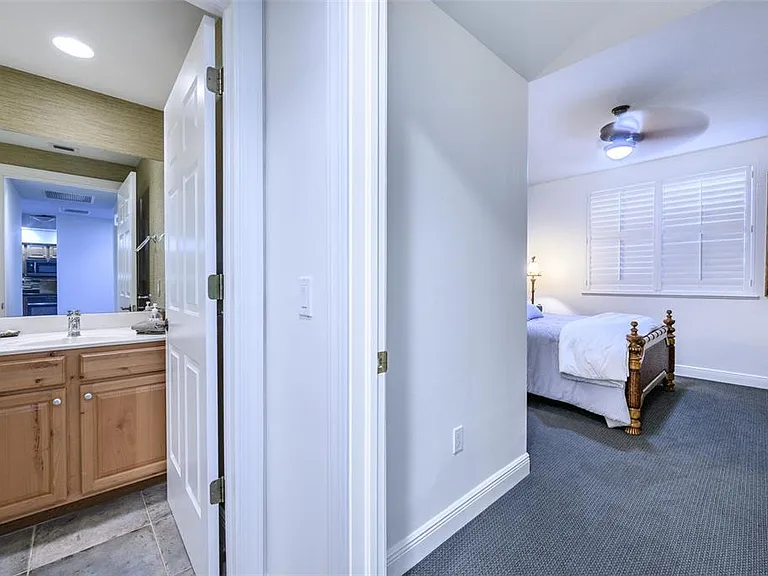 3313 Sunset Key Cir #104 — Photo 37