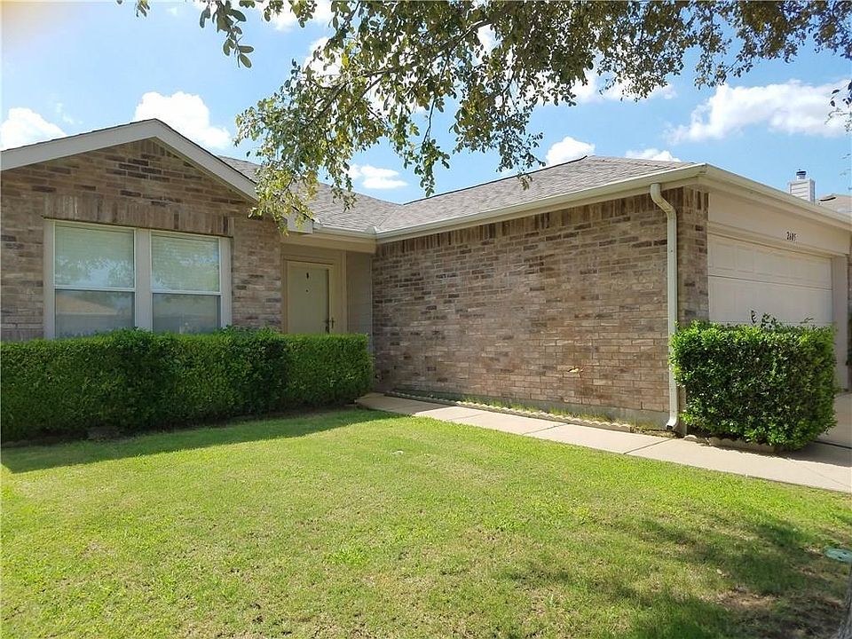 1st image of 2605 Buckskin Dr
